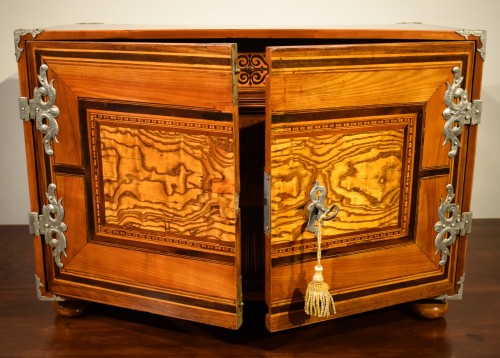 Antiquités - Cabinet - Germany Late 17th century